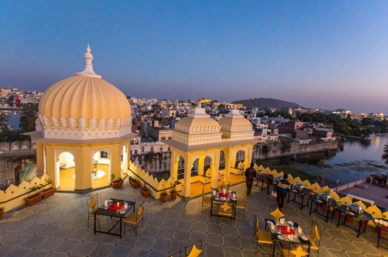 Bloom Boutique L Lake Pichola Udaipur Exterior photo
