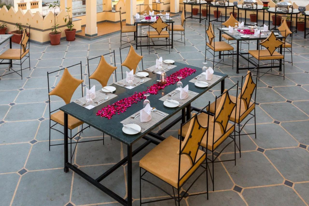 Bloom Boutique L Lake Pichola Udaipur Exterior photo