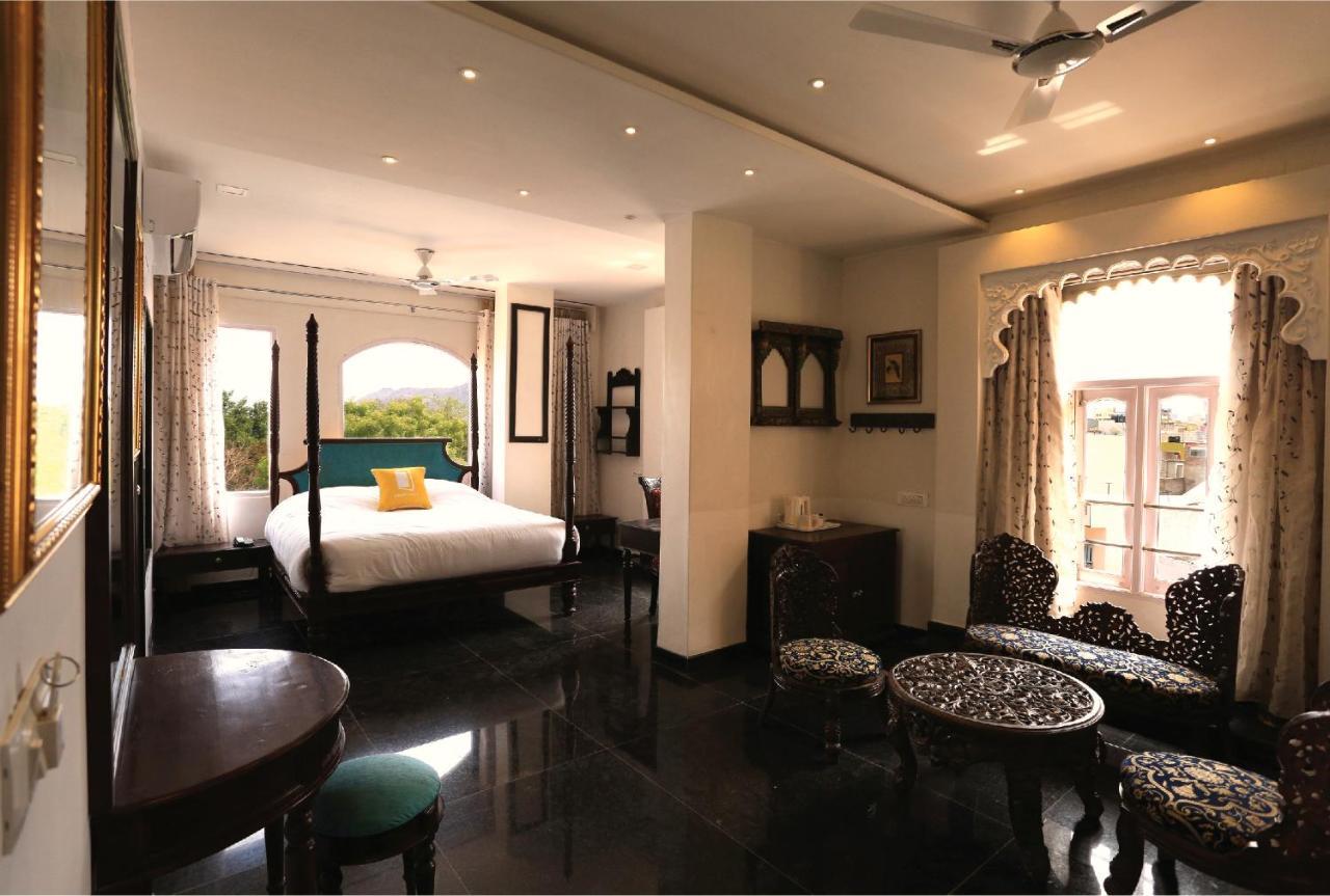 Bloom Boutique L Lake Pichola Udaipur Exterior photo