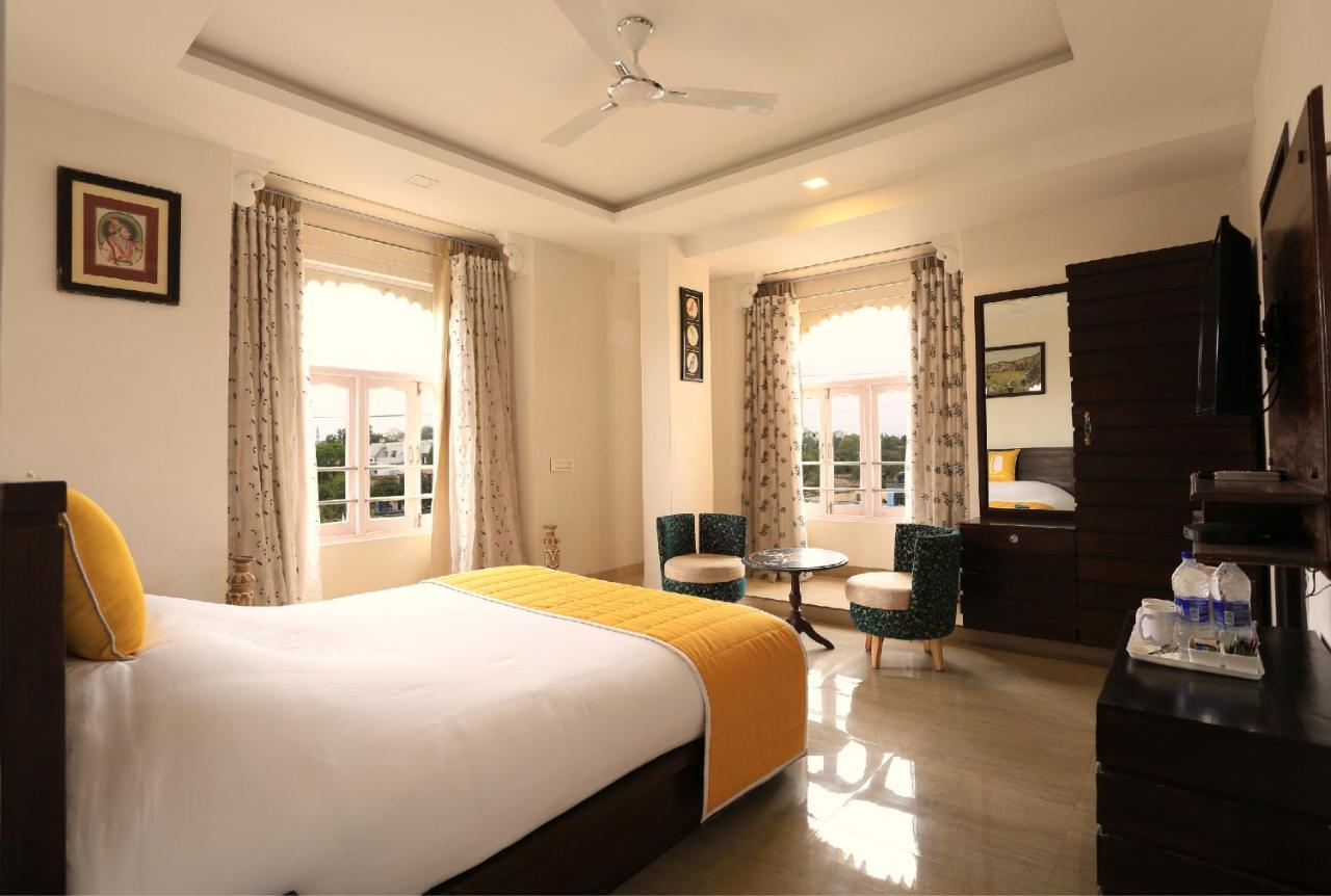 Bloom Boutique L Lake Pichola Udaipur Exterior photo