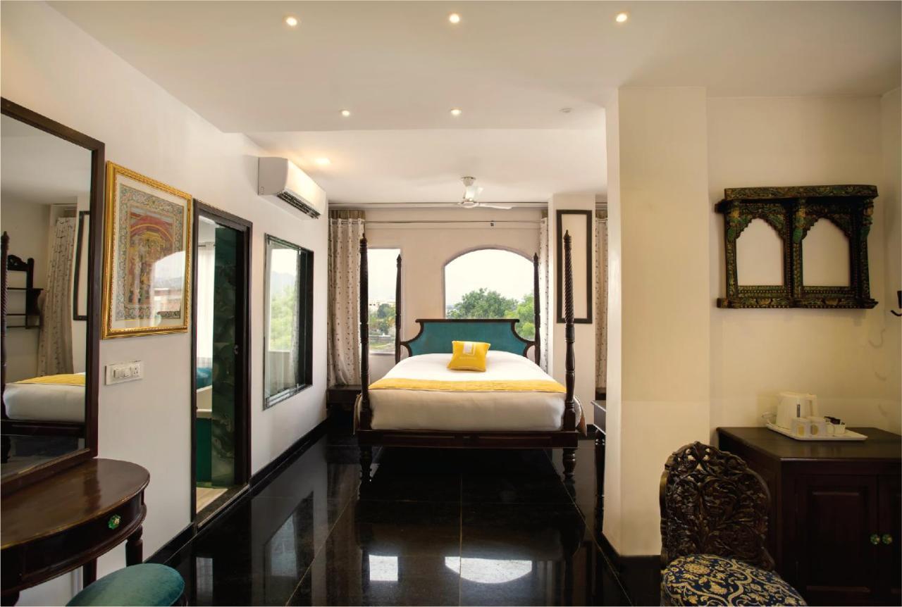 Bloom Boutique L Lake Pichola Udaipur Exterior photo